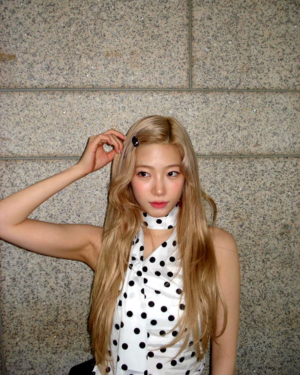 zuhazana instagram image archive image