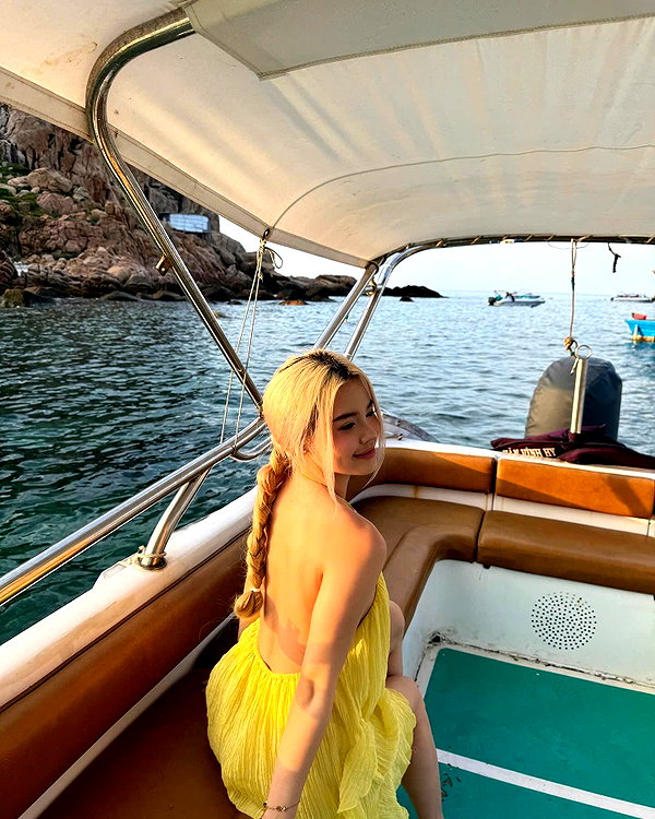 lyhythuedoxinh instagram image archive image