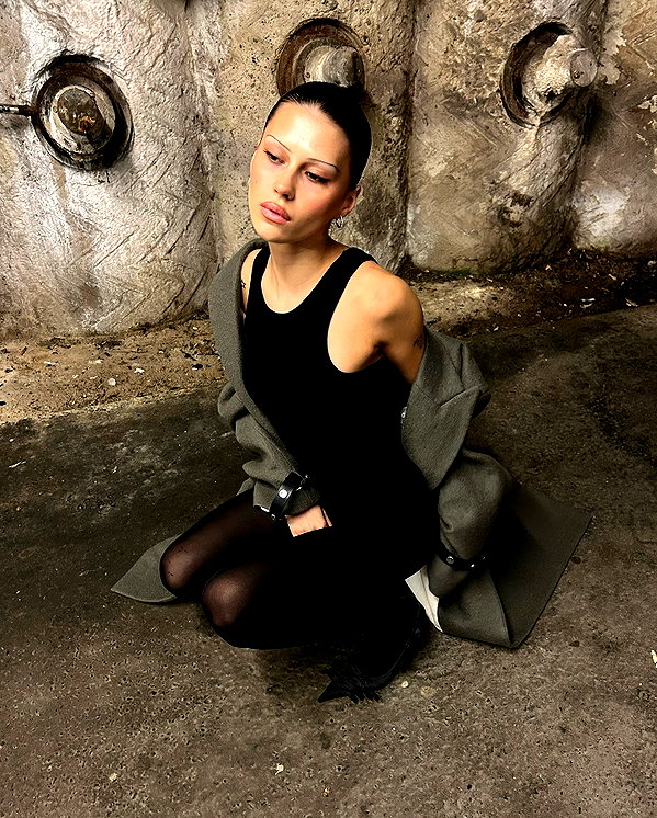 karolinaawasik instagram image archive image