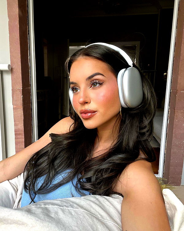 zoeliss instagram image archive image