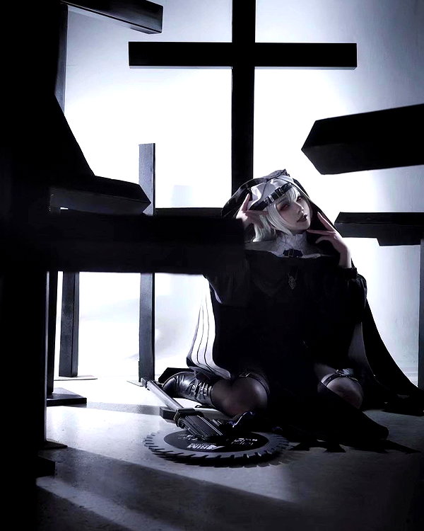 xier_cos instagram image archive image
