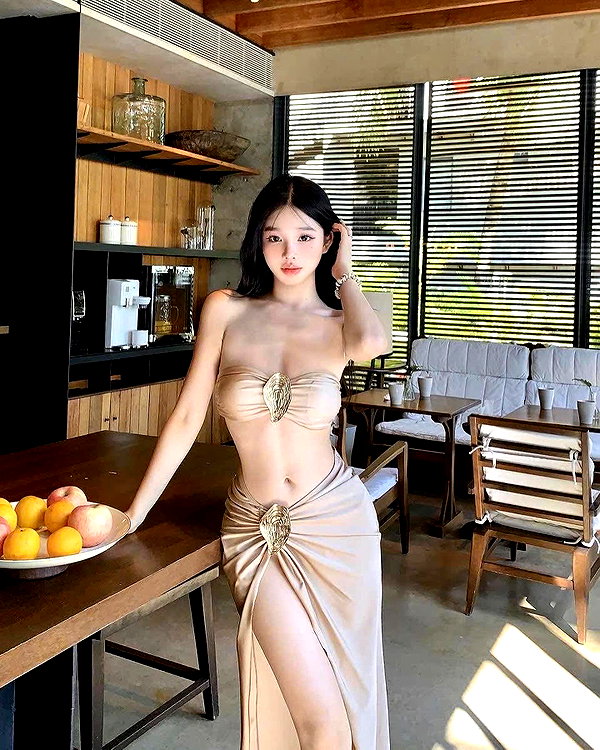 lyhythuedoxinh instagram image archive image
