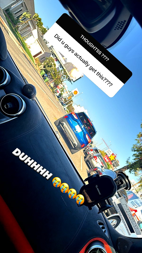 princessamelia_official archive image