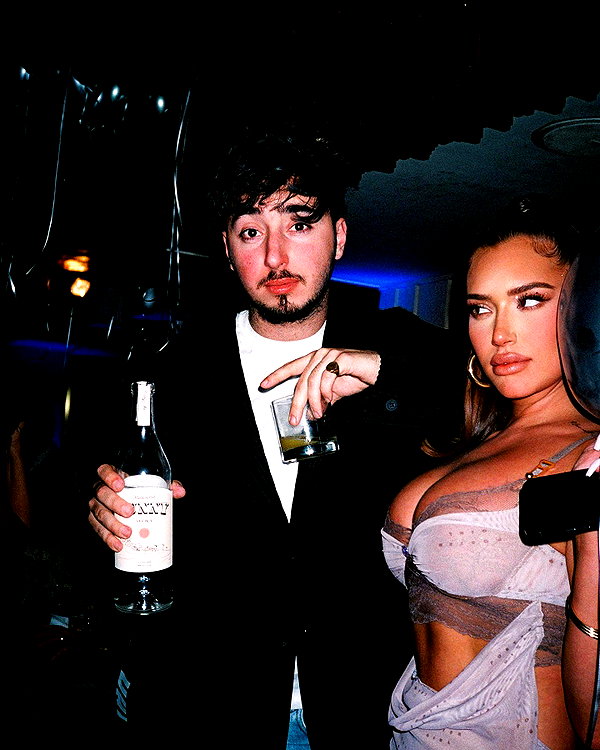 staskaranikolaou instagram image archive image