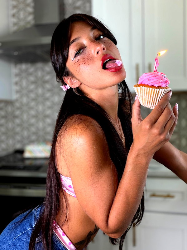 daniellebarnaa instagram image archive image