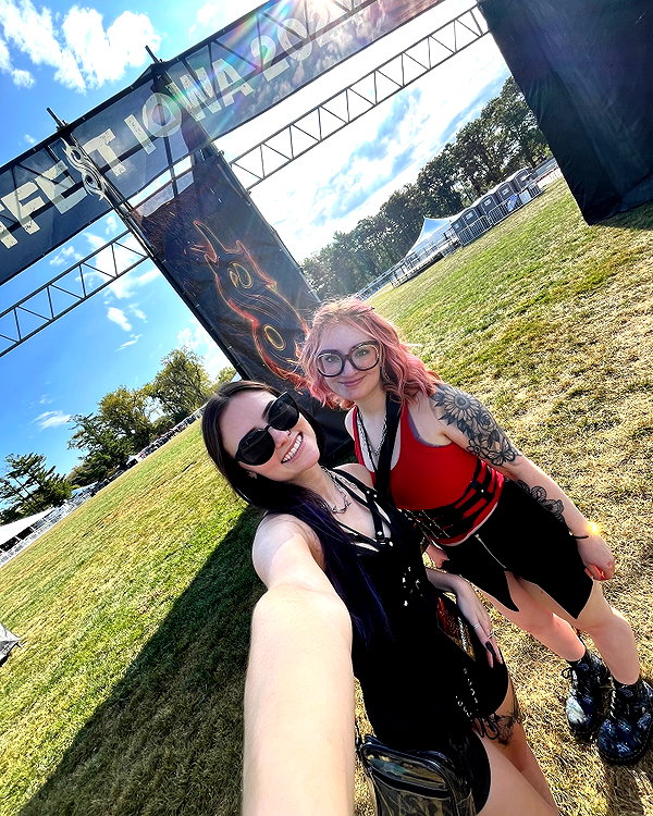 megann_eliizabeth instagram image archive image