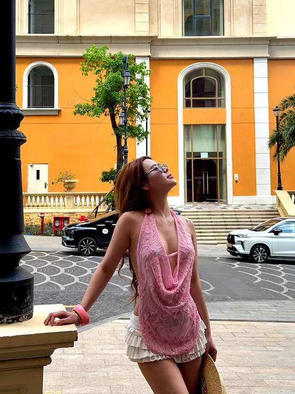 lyhythuedoxinh instagram image archive image