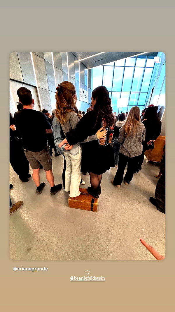 arianagrande instagram image archive image