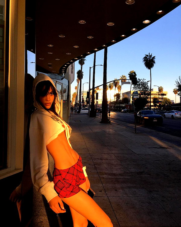 leonanaomii instagram image archive image