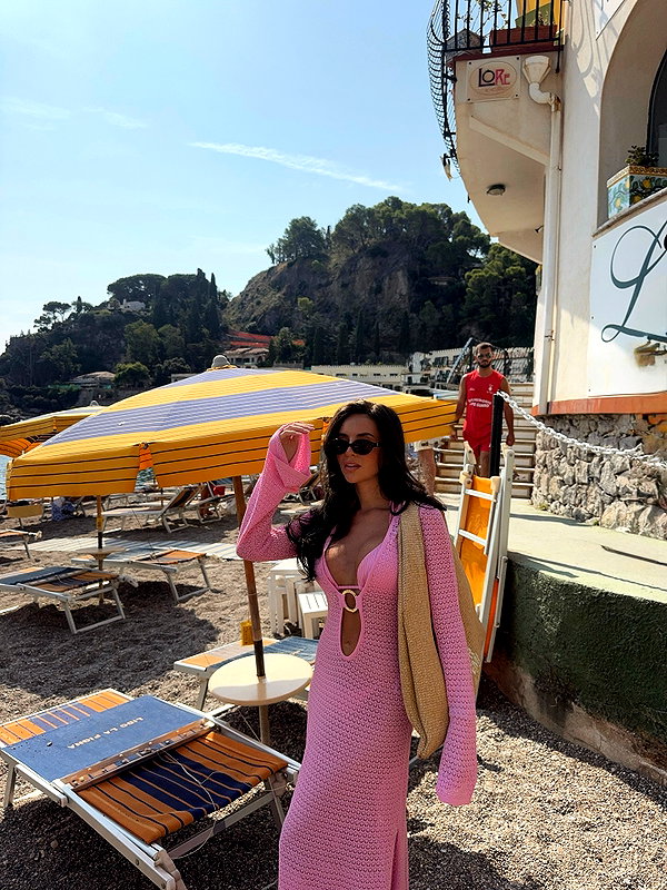 zoeliss instagram image archive image