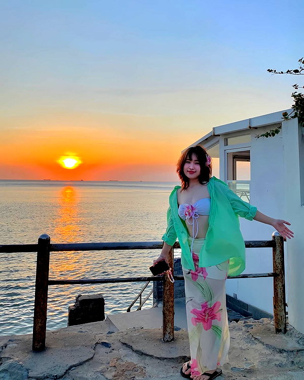 lyhythuedoxinh instagram image archive image