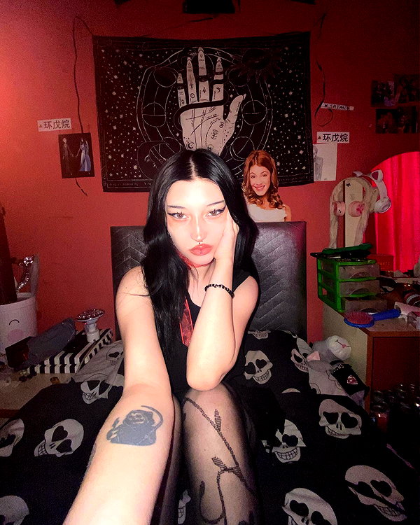 madamist_ instagram image archive image