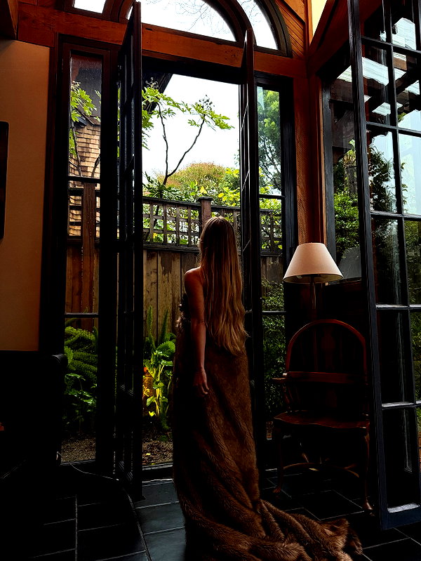 carolinezalog instagram image archive image