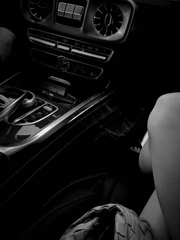 naivems_ archive image