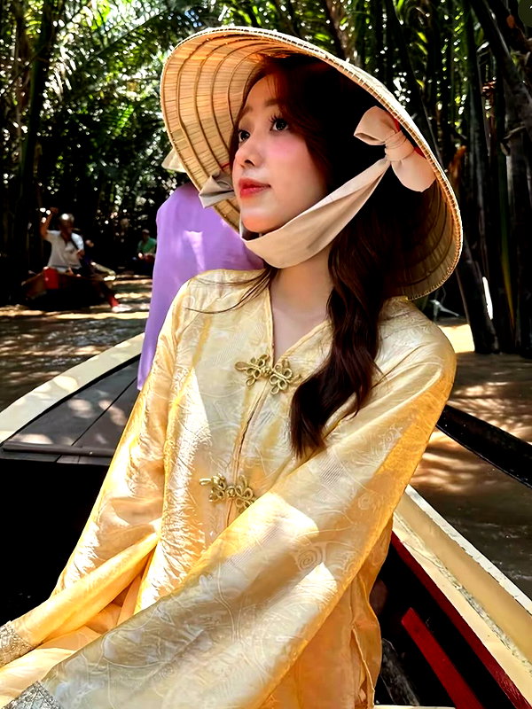 lyhythuedoxinh instagram image archive image