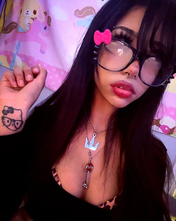twodollie instagram image archive image