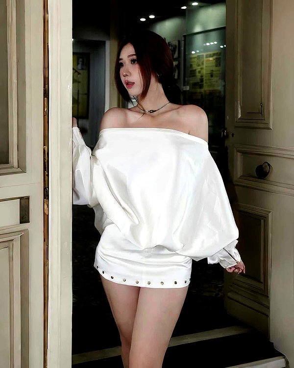 lyhythuedoxinh instagram image archive image