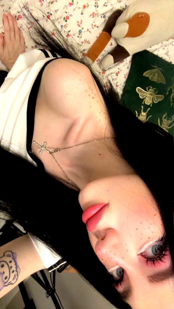 mia_goth2004 instagram image archive image