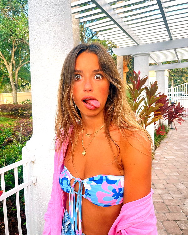 sadieemckennaa instagram image archive image