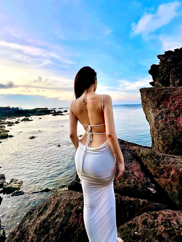 lyhythuedoxinh instagram image archive image