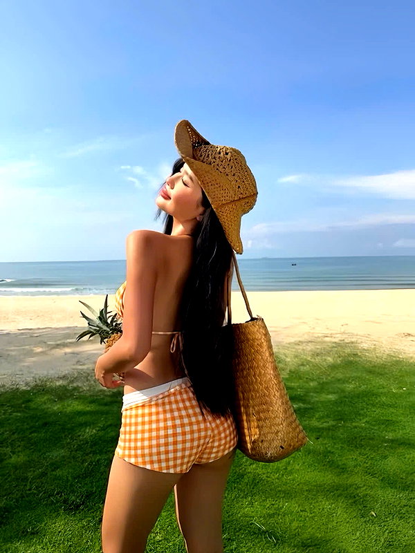 lyhythuedoxinh instagram image archive image