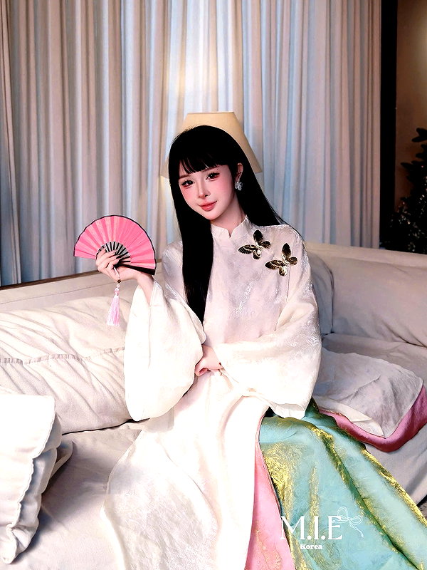 lyhythuedoxinh instagram image archive image