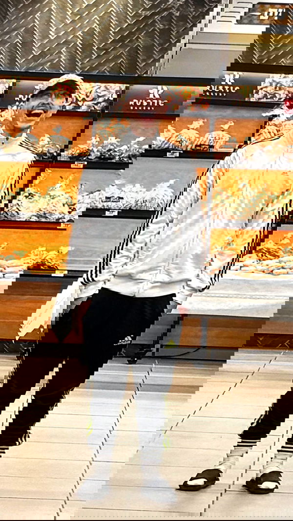 laluzone laluzone archive image