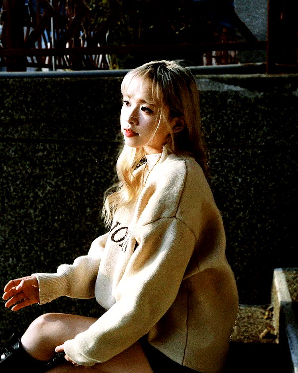 e.shao_417 instagram image archive image
