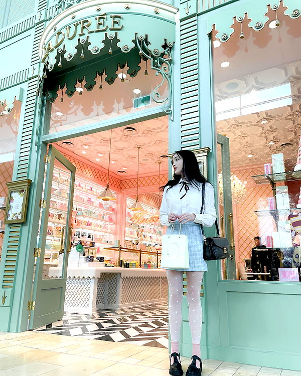 1uvgabi instagram image archive image