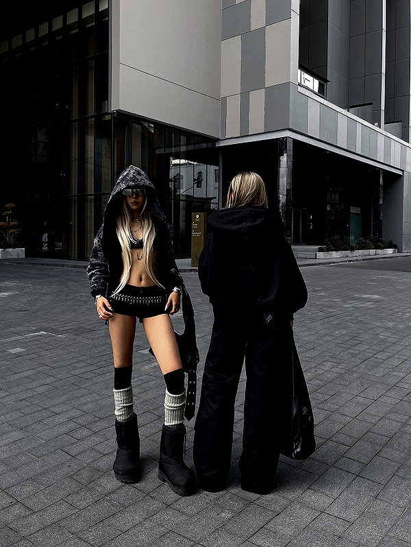 31thg10 instagram image archive image