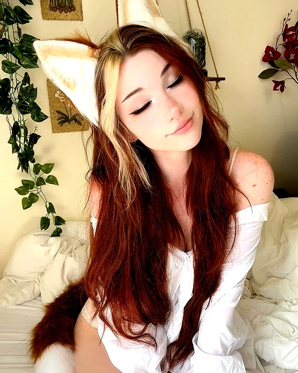 danielle.mercedie instagram image archive image