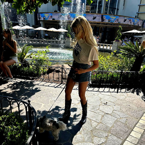 ashleybenson instagram image archive image