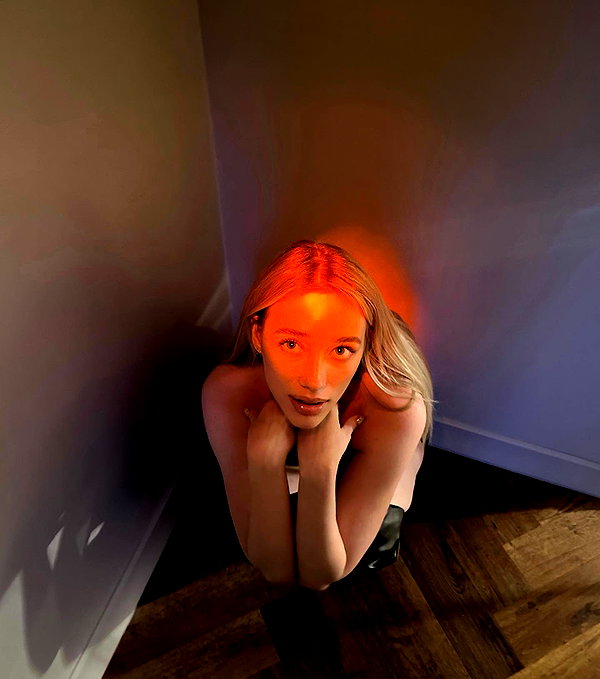 avestanova instagram image archive image