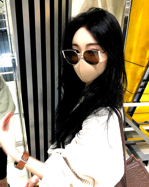 daxbin instagram image archive image