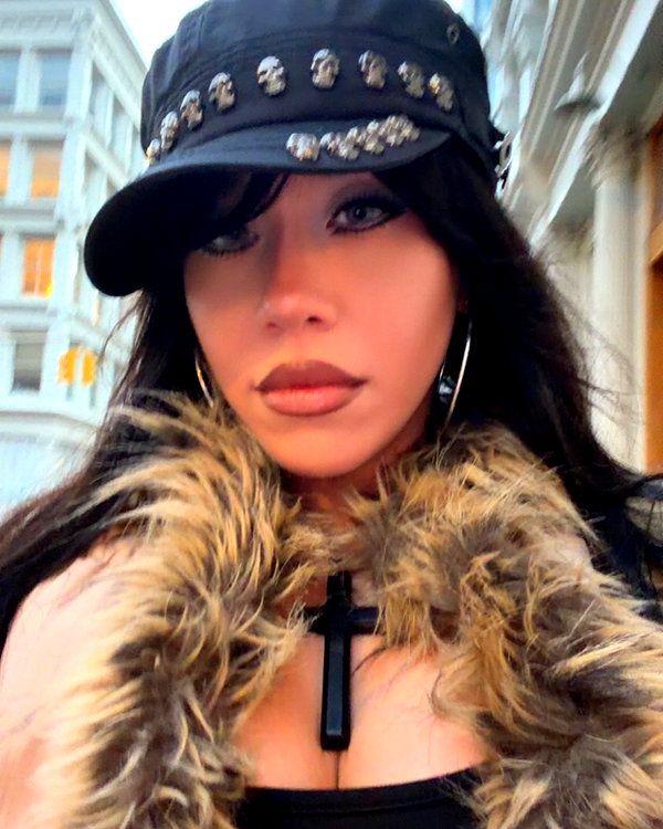 vanessa.julienne instagram image archive image