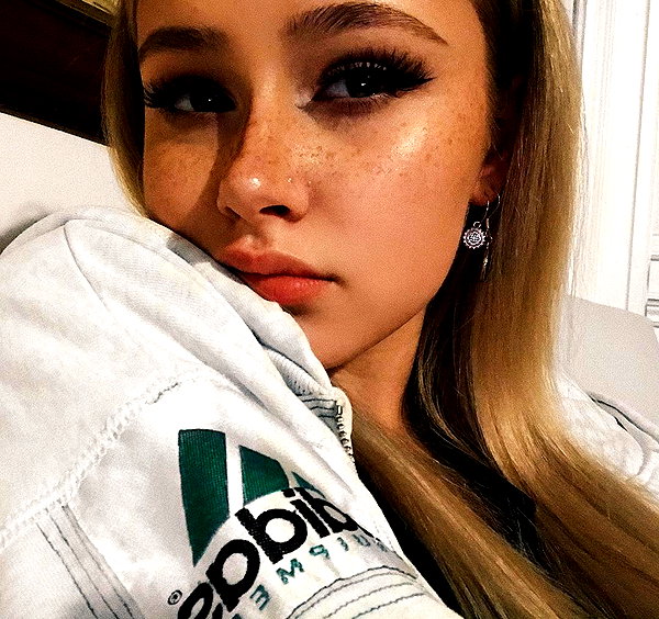 lilih instagram image archive image