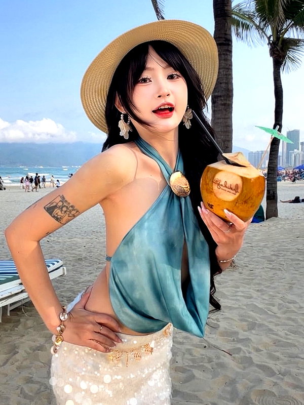 lyhythuedoxinh instagram image archive image