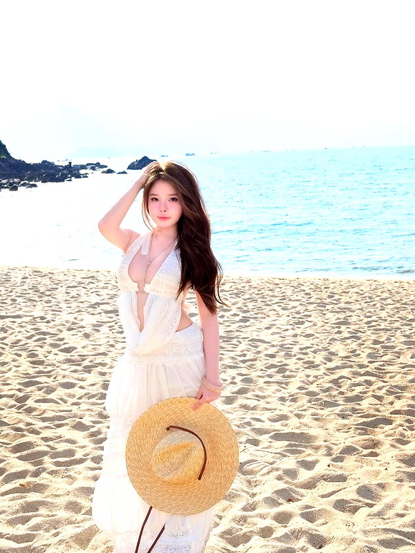 lyhythuedoxinh instagram image archive image