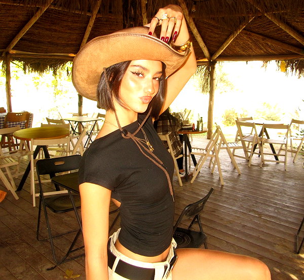 efrat_elmalich instagram image archive image