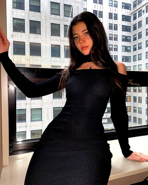vanessa.rhd instagram image archive image