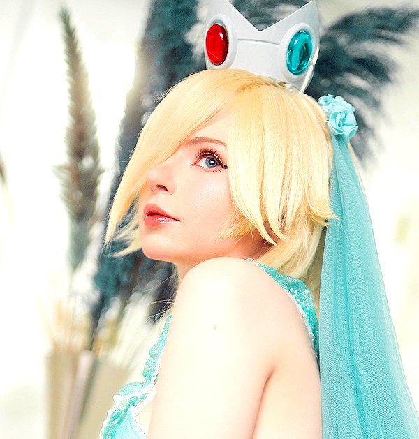 peachmilky_ instagram image archive image