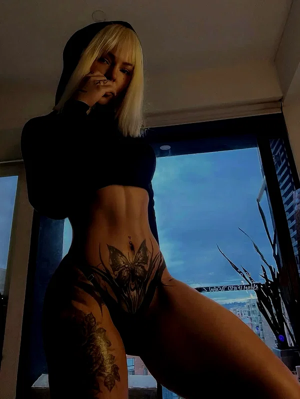 chica.niebla instagram image archive image
