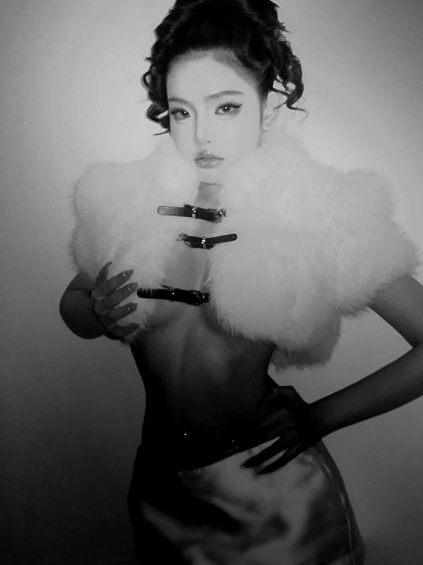 lyhythuedoxinh instagram image archive image