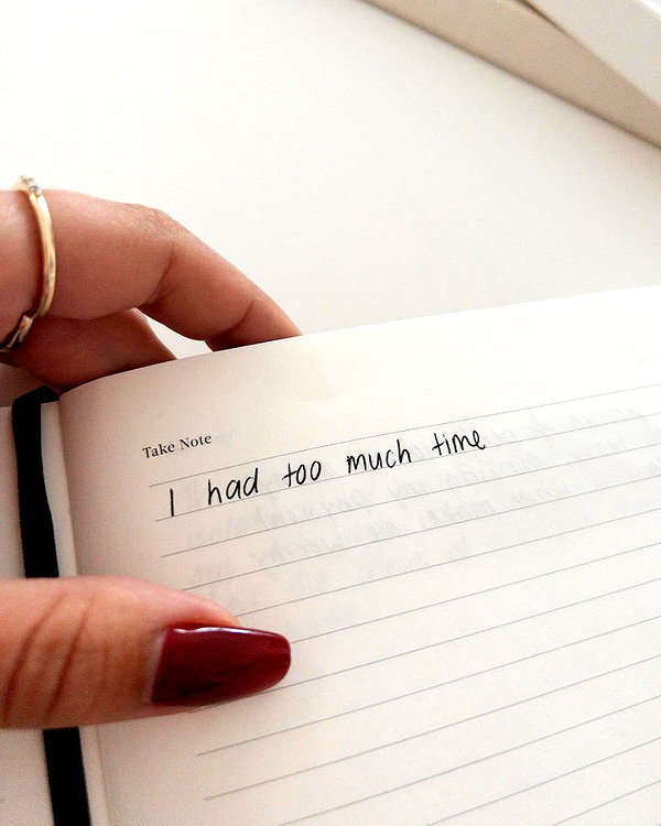 olivia.mathers instagram image archive image