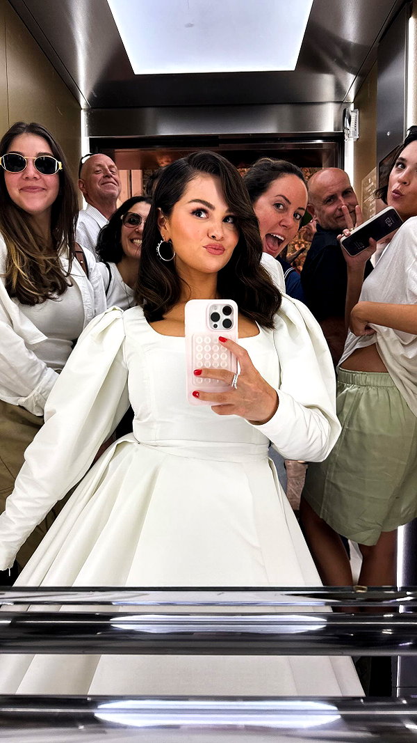 selenagomez selenagomez archive image