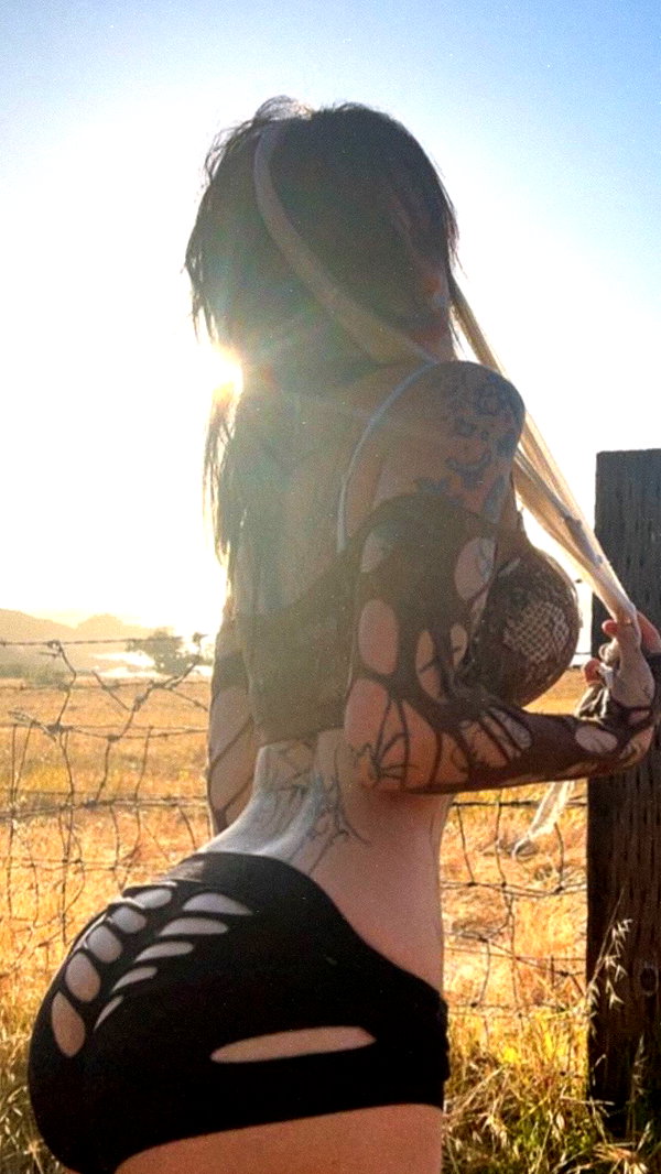 zommmbri instagram image archive image