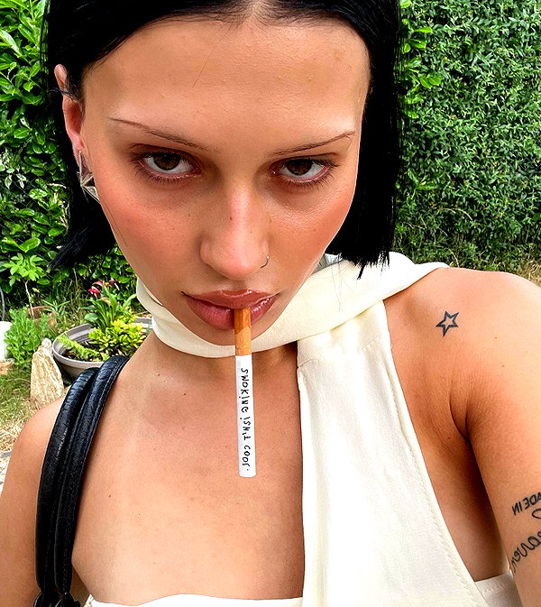 karolinaawasik instagram image archive image