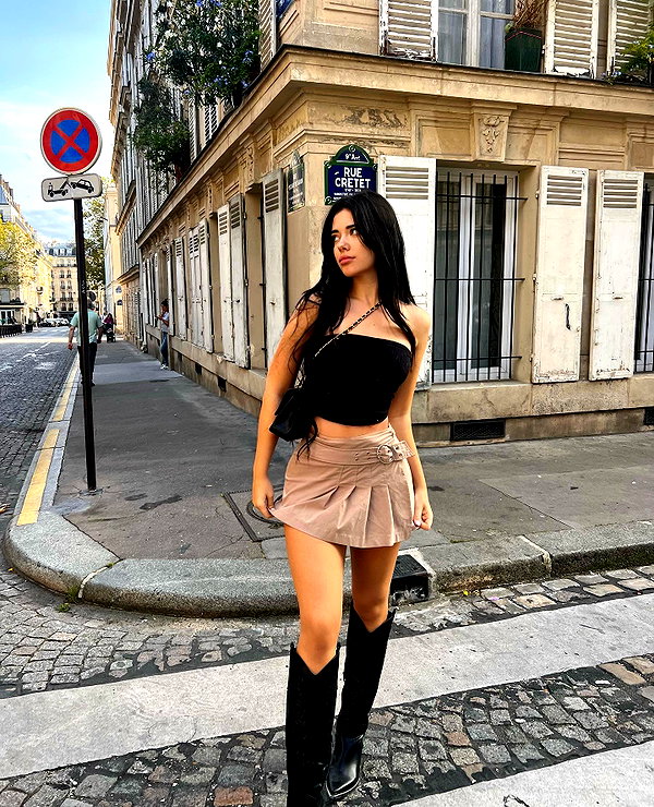 vanessa.rhd instagram image archive image