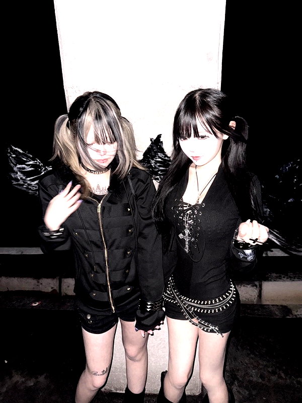 9unxx7 instagram image archive image