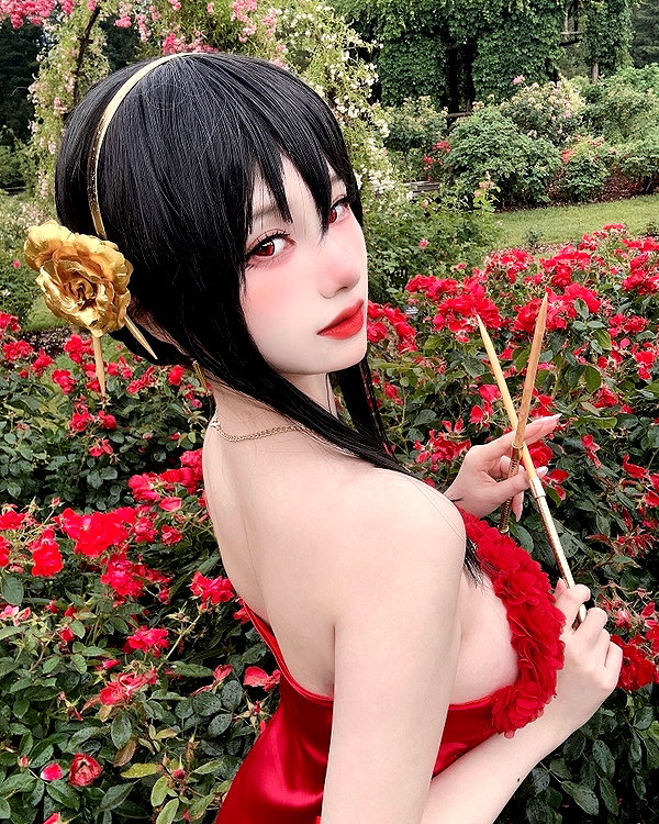 xier_cos instagram image archive image
